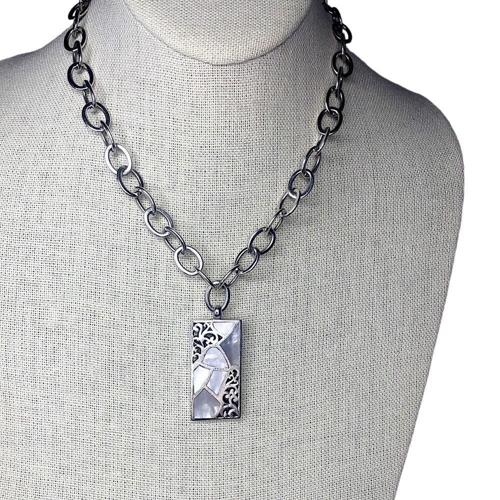 LOIS HILL Mother of Pearl Inlay Sterling Silver Cutout Rectangle Toggle Necklace